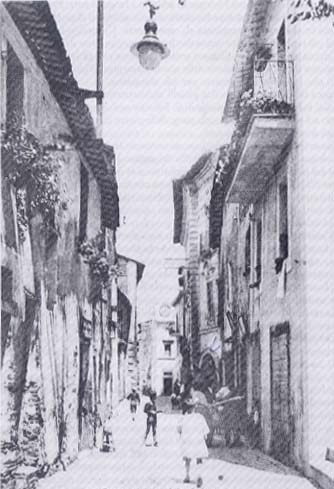 fotocentrostorico001.jpg (38705 byte)