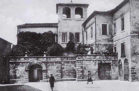 fotocentrostorico002.jpg (24281 byte)