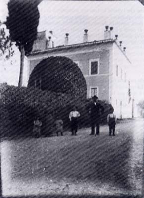 fotoilpoggiolo.jpg (27573 byte)
