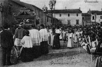 fotoleprocessioni001.JPG (80641 byte)
