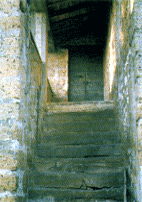 scalinata.gif (28438 byte)